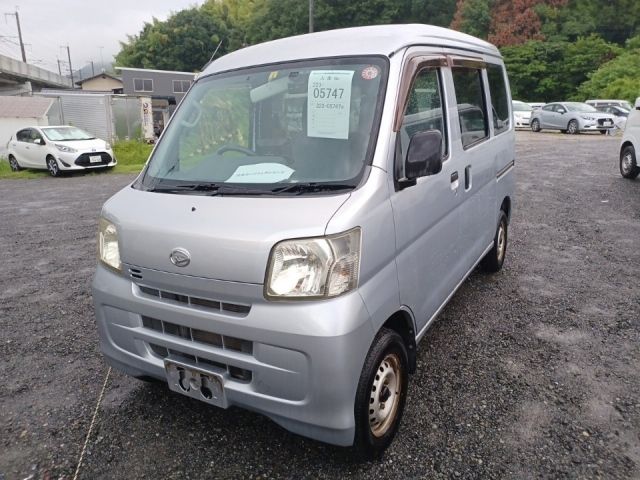 5747 Daihatsu Hijet van S321V 2012 г. (LUM Kobe Nyusatsu)